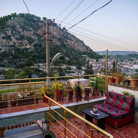 Guesthouse Belle View Berat Esterno foto