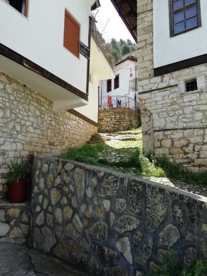 Guesthouse Belle View Berat Esterno foto